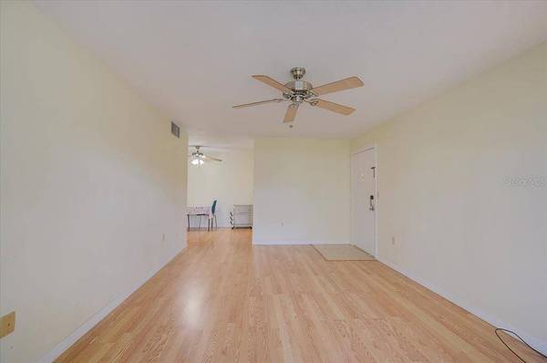 3241 BENEVA RD #104, Sarasota, FL 34232