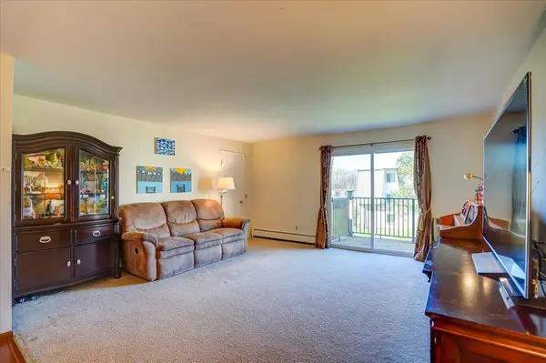 2418 Independence Ln #203, Madison, WI 53704