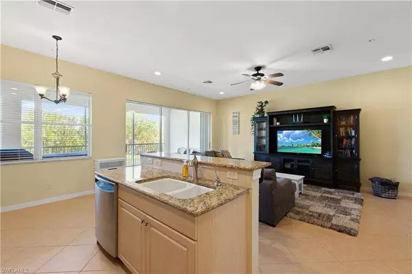 3512 Cherry Blossom CT #202, Estero, FL 33928