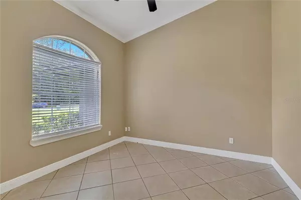 1725 BONNEVILLE DR, Orlando, FL 32826