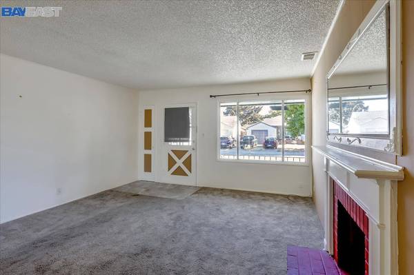 17259 Via Flores, San Lorenzo, CA 94580