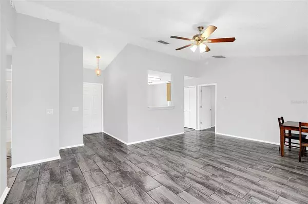 807 CLOYD DAIRY LOOP, Orlando, FL 32825