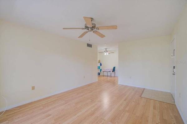 3241 BENEVA RD #104, Sarasota, FL 34232