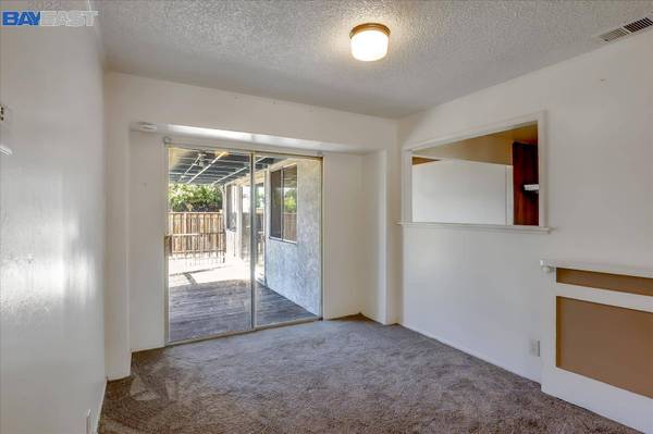 17259 Via Flores, San Lorenzo, CA 94580