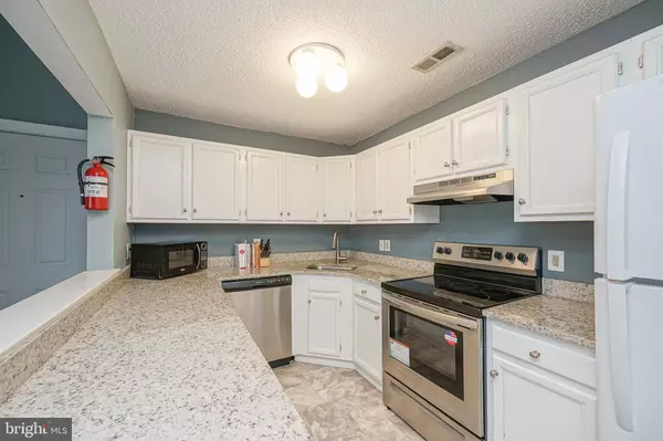 5515-C ABERDEEN DR, Mount Laurel, NJ 08054