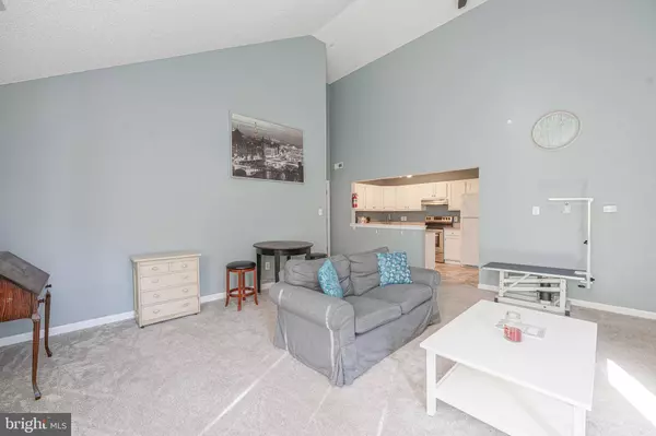 5515-C ABERDEEN DR, Mount Laurel, NJ 08054