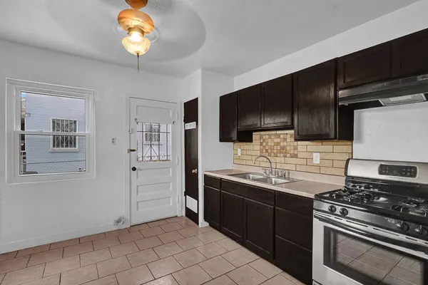 4025 SACRAMENTO Avenue, El Paso, TX 79930