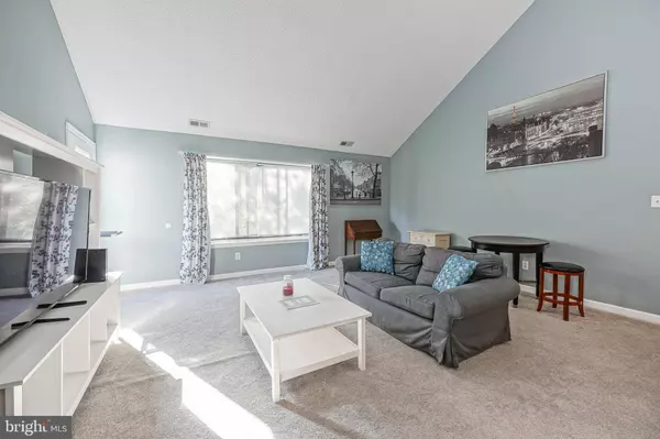 5515-C ABERDEEN DR, Mount Laurel, NJ 08054