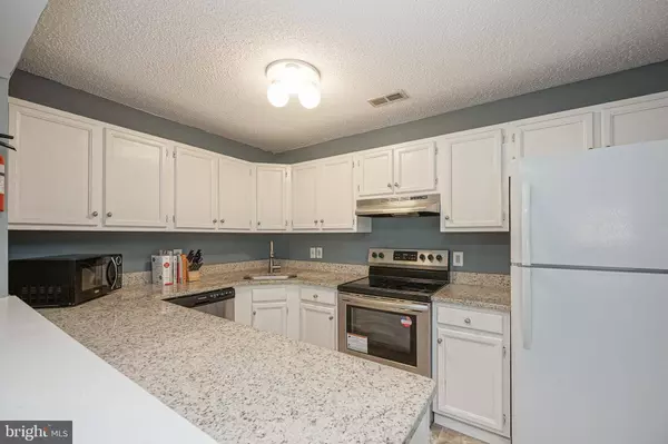 5515-C ABERDEEN DR, Mount Laurel, NJ 08054