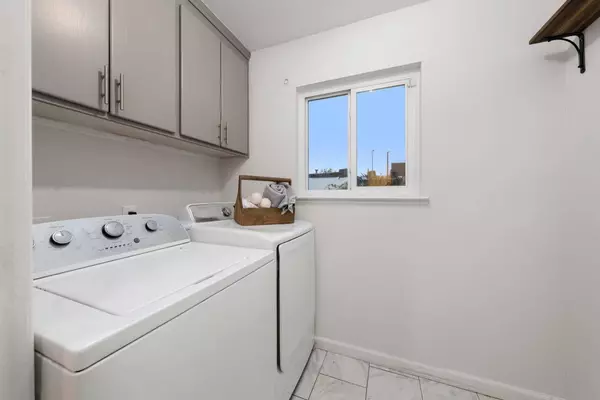 3907 65th ST, Sacramento, CA 95820