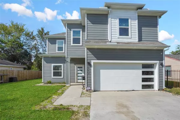 6662 Crestridge ST, Houston, TX 77033