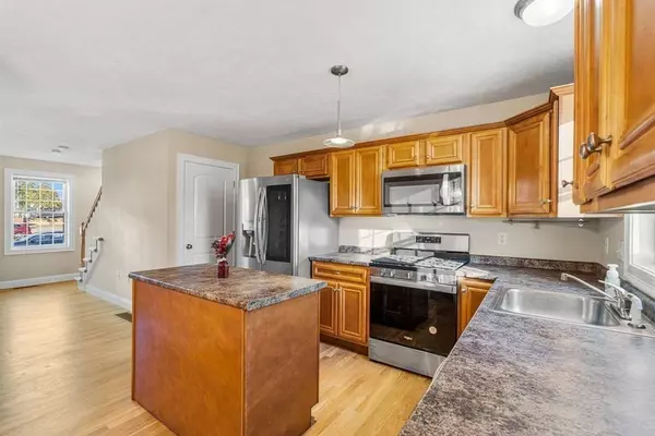 118 Smith St #118, Lowell, MA 01851