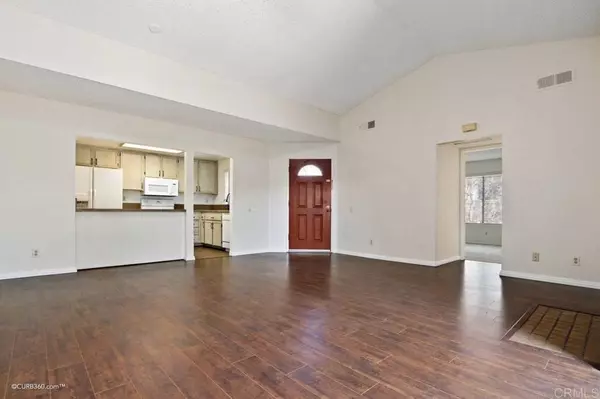 3633 Avocado Village CT #140, La Mesa, CA 91941