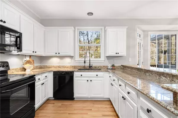 1845 Habersham TRCE, Cumming, GA 30041