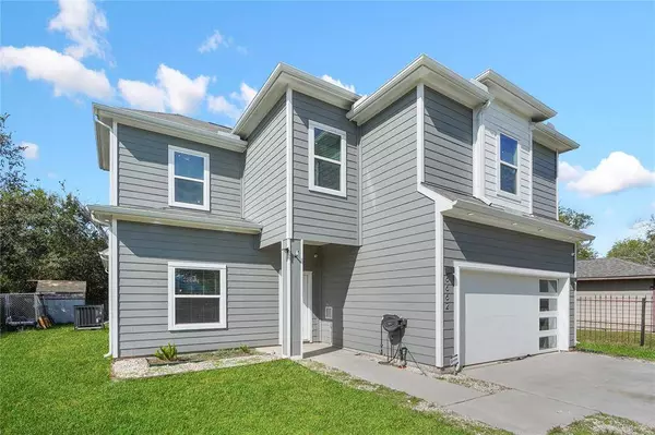 6662 Crestridge ST, Houston, TX 77033