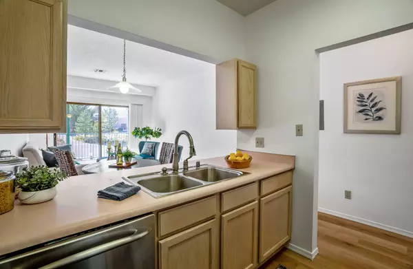 1001 Oppenheimer DR #211, Los Alamos, NM 87544