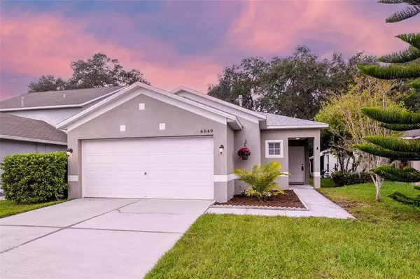 6049 LANSHIRE DR, Tampa, FL 33634