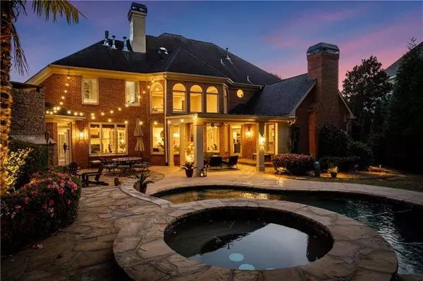 2205 Lake Shore LNDG, Alpharetta, GA 30005