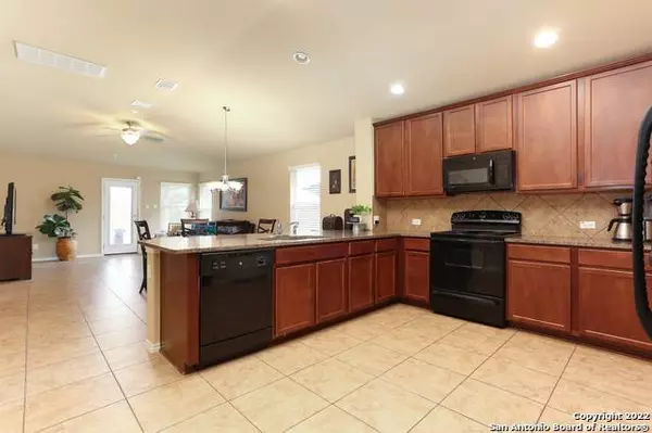 3006 THUNDER GULCH, San Antonio, TX 78245-3387