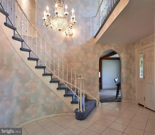 49 CANAL RUN W, Washington Crossing, PA 18977