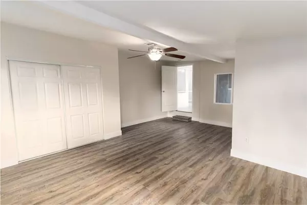 501 W Latham AVE, Hemet, CA 92543