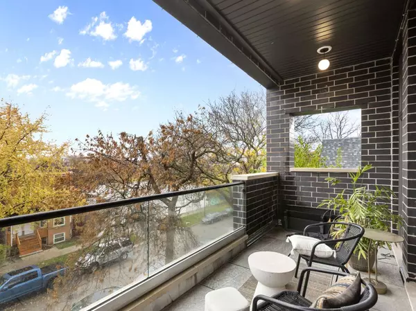 1812 N Sawyer Avenue #3, Chicago, IL 60647