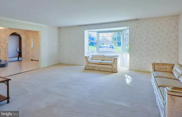 49 CANAL RUN W, Washington Crossing, PA 18977