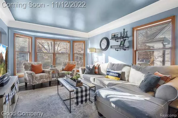 1910 CLIFTON Avenue, Royal Oak, MI 48073