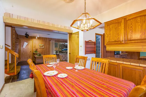 206 Viola LN, Prospect Heights, IL 60070