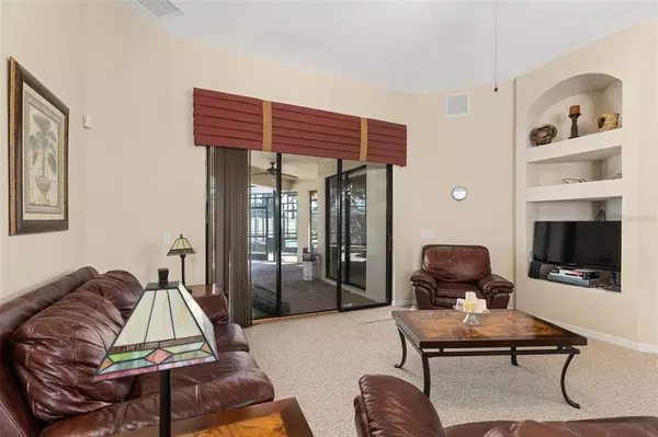 315 VILLA SORRENTO CIR, Haines City, FL 33844