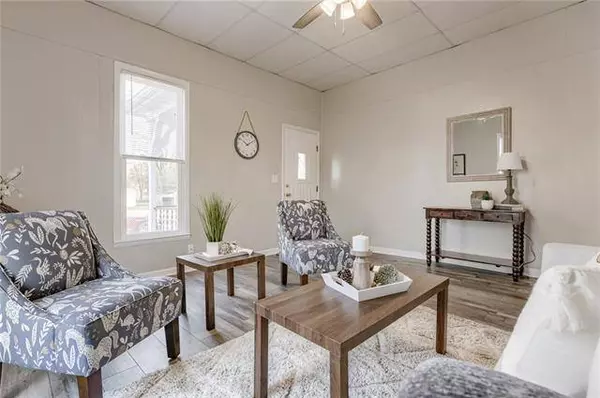 502 Zoe ST, Buckner, MO 64016