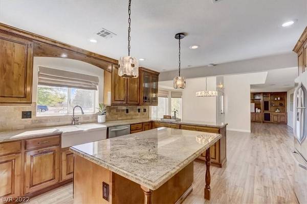 4280 W Pebble Road, Las Vegas, NV 89139