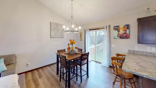 908 10th AVE NE, Rice, MN 56367