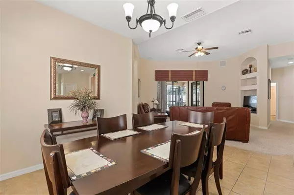 315 VILLA SORRENTO CIR, Haines City, FL 33844