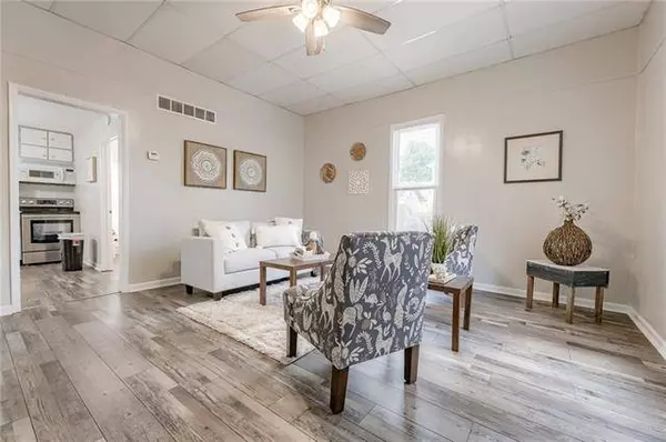 502 Zoe ST, Buckner, MO 64016