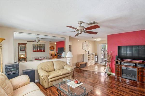 3020 LAKE VISTA DR, Clearwater, FL 33759