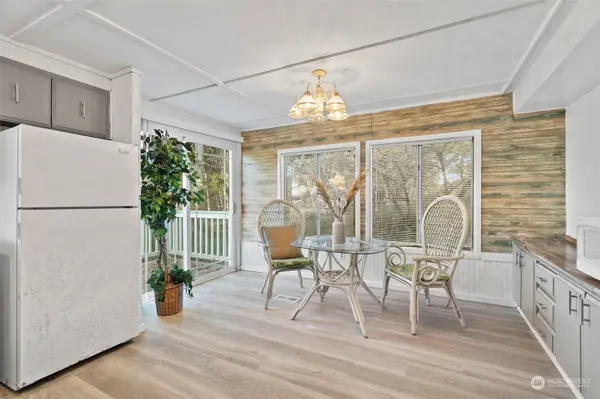 734 NE Edgewood AVE, Ocean Shores, WA 98569