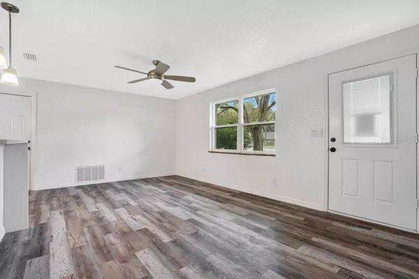 1201 N KEPLER RD, Deland, FL 32724