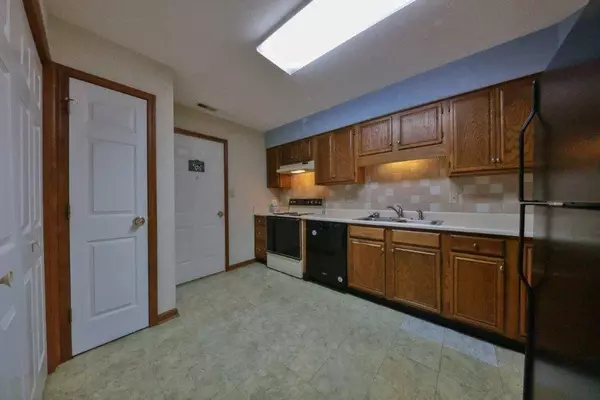 9145 Sea Oats DR, Indianapolis, IN 46250