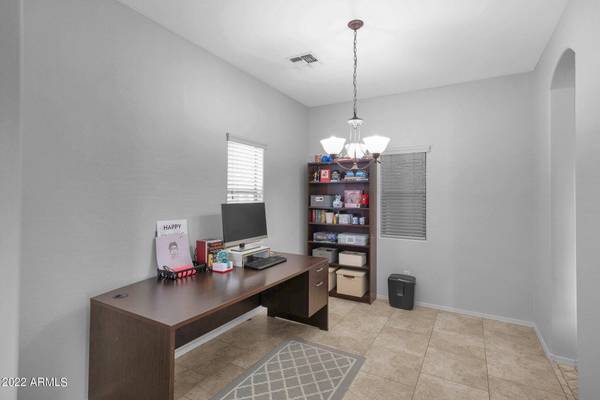 4719 E OLNEY AVE, Gilbert, AZ 85234