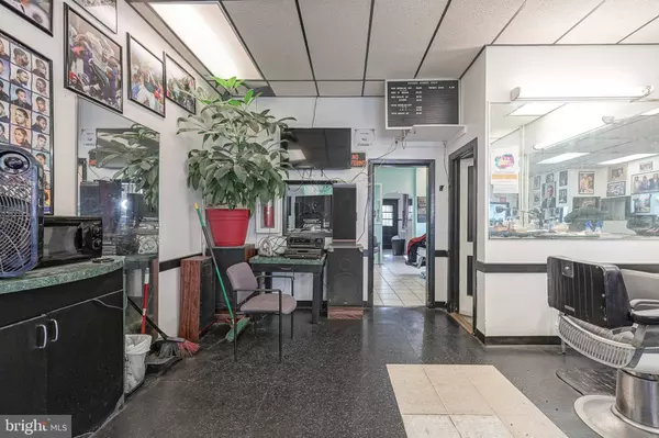 6546 LEBANON AVE, Philadelphia, PA 19151