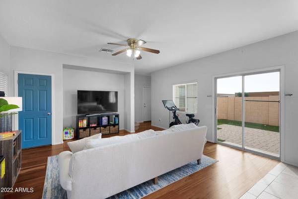 4719 E OLNEY AVE, Gilbert, AZ 85234