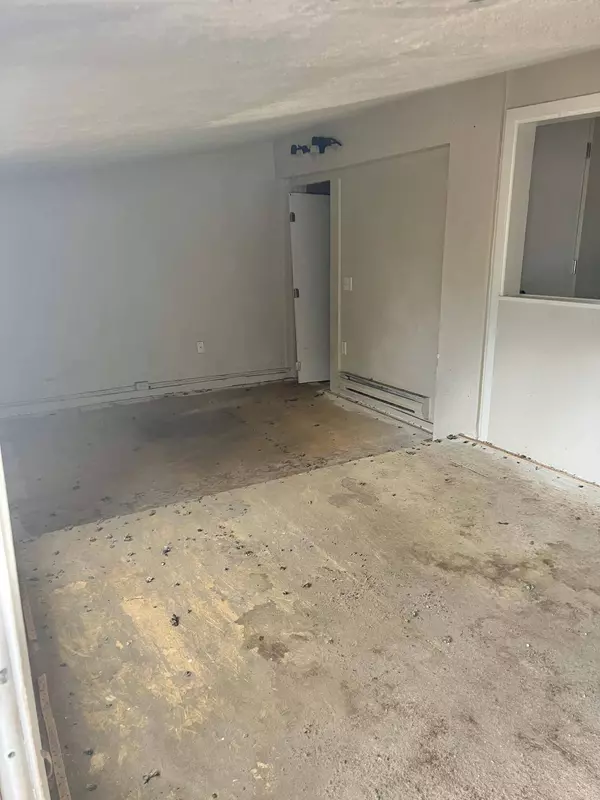 1037 Hazen SE Street, Grand Rapids, MI 49507