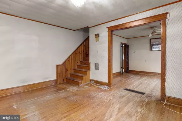 213 PAXSON AVE, Glenside, PA 19038