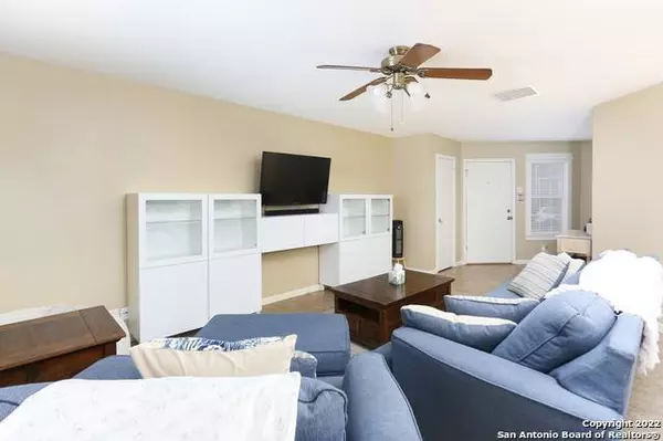 8116 Hoovers Bend, San Antonio, TX 78250