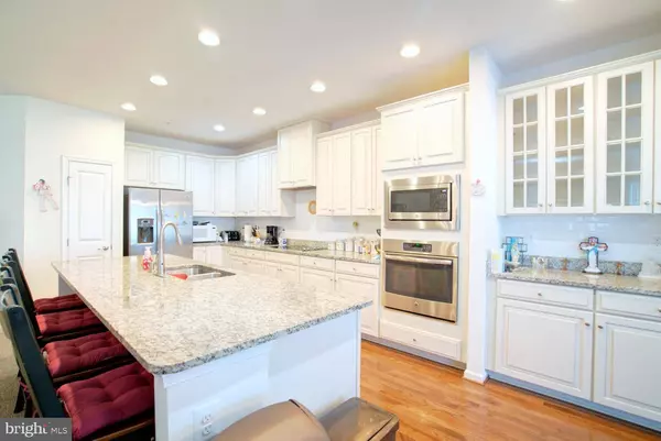 8157 HICKORY HOLLOW DR, Glen Burnie, MD 21060