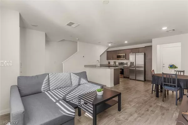 2649 Blizzard Blue Court, North Las Vegas, NV 89086