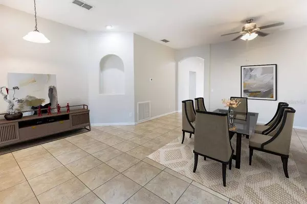 2545 TWILIGHT DR, Orlando, FL 32825