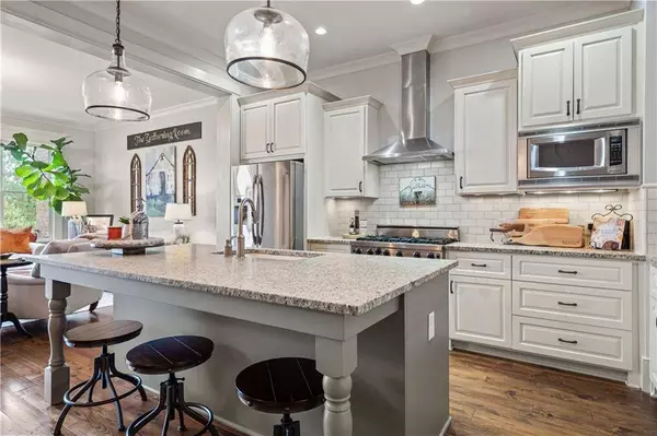 3158 Neal CT, Cumming, GA 30041