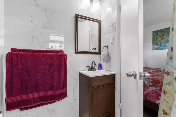 8245 CYERS LANE, Orlando, FL 32822